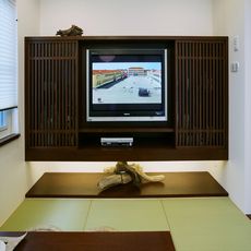 木更津の家：テレビ＆カップボード・nikeデザイン・造作オリジナル家具・（菊川建匠製作）