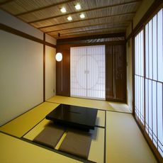 和歌山の家：格子建具と坊主障子の季節戸：建具・nikeデザイン・菊川建匠製作