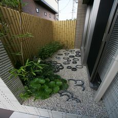 成田の家：Exテーマ【詫び錆び】和瓦を水の波紋に見立てた和庭・nikeデザイン・NATEX施工